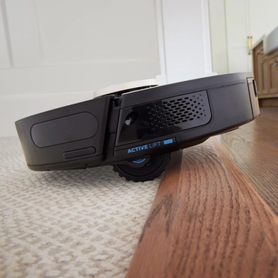 shark-powerdetect-self-empty-robot-vacuum-rv2820veeu (9)